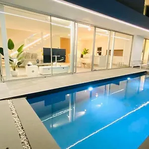 luxury-villa-new-building-with-panoramic-sea-view.tenerifehoteles.net/